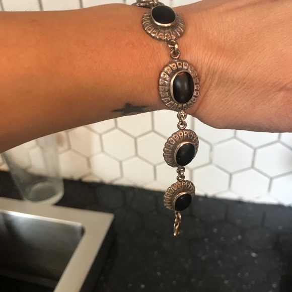 Silver .925 & Onyx Bracelet - Picture 2 of 9